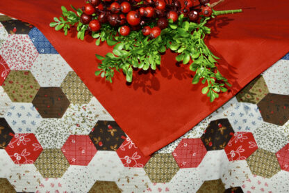 Folton folt terítő - piros patchwork garnitúra