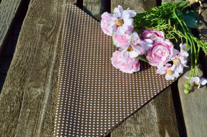 Textil szalvéta pöttyös, barna - fehér tűpettyes