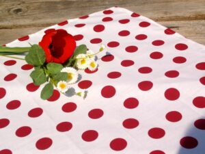 Pöttyös konyhai textilek - piros alapon fehér pöttyösek